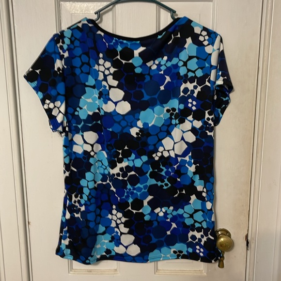 Multi color blouse. Size large (12-14). - Picture 2 of 3